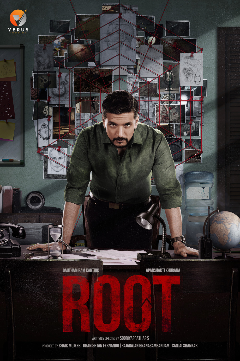 Extra Large Movie Poster Image for Root 