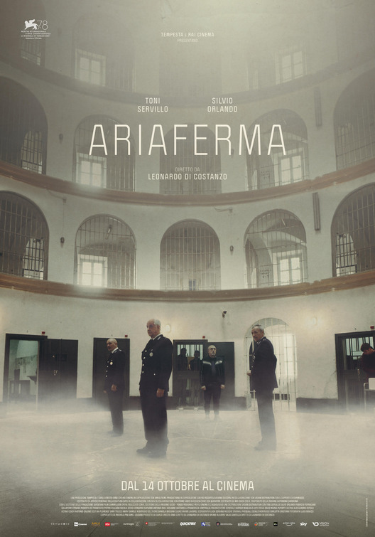 Ariaferma Movie Poster