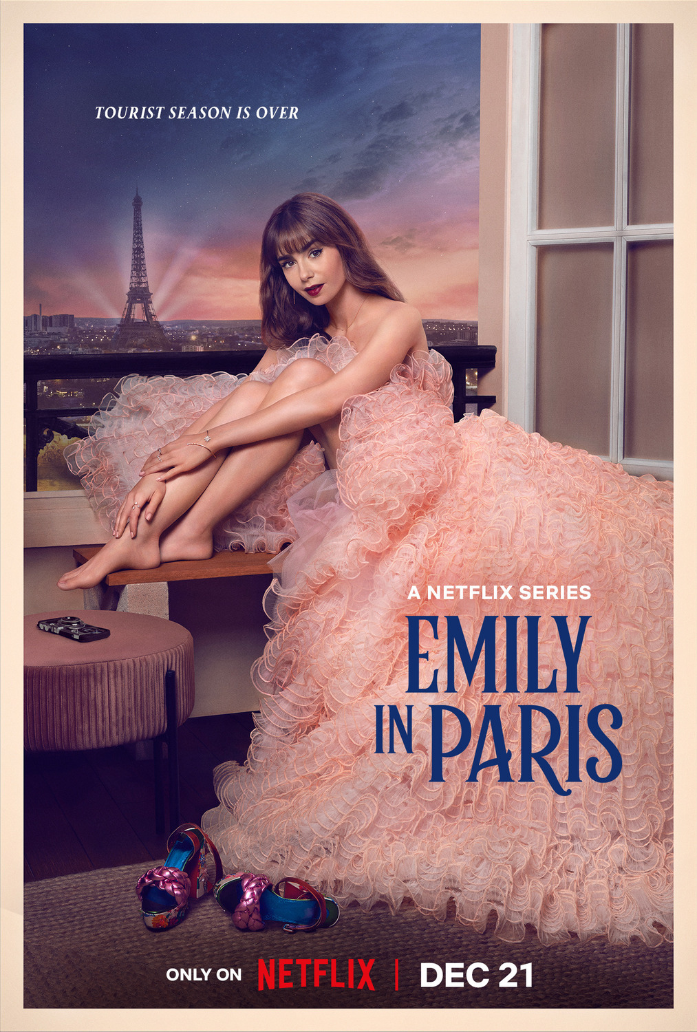 Extra Large TV Poster Image for Emily in Paris (#18 of 28)